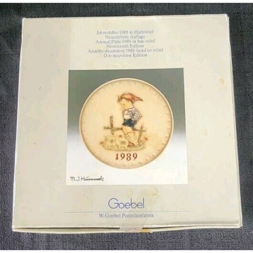 M.J. Hummel Goebel 1989 Collectors Plate 19th Annual HUM 285 W. Germany In Box
